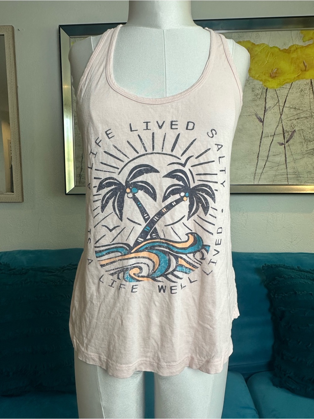 Salt Life Light Pink Graphic Palm & Wave Tank